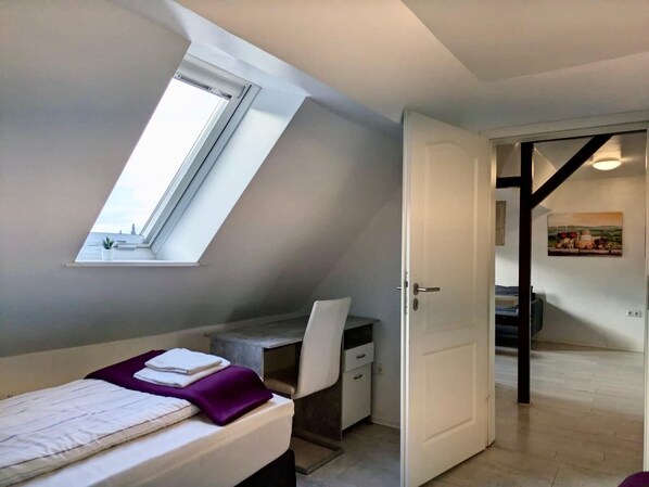 2 bedrooms, WiFi, bed sheets