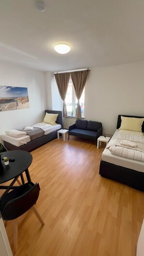3 bedrooms, WiFi, bed sheets
