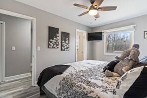 2 bedrooms, desk, iron/ironing board, free WiFi - Lovely Groveland 2BR/2.5 Bath Townhome- Unit 6641 (Davisburg)