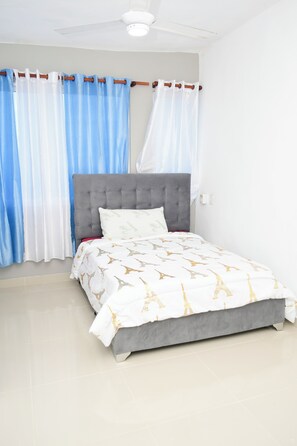 8 bedrooms, in-room safe, iron/ironing board, free WiFi