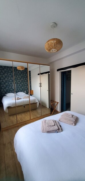 2 bedrooms, iron/ironing board, free WiFi, bed sheets - Cosy cottage just a stone's throw from downtown (reims)