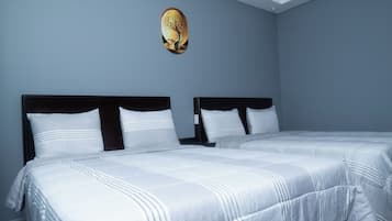 Phòng Suite Exclusive, nhiều giường, bếp nhỏ, quang cảnh sân vườn | 1 phòng ngủ, bàn ủi/dụng cụ ủi quần áo