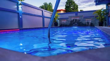 Utomhuspool