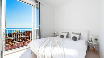 Deluxe Apartment, 2 Bedrooms, Balcony | In-room safe, soundproofing, iron/ironing board, free cribs/infant beds