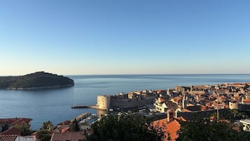 Pemandangan dari properti