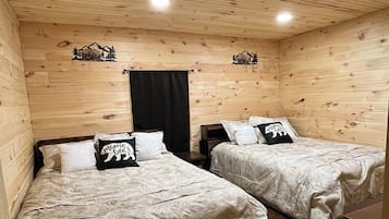 4 habitaciones, tabla de planchar con plancha, wifi y ropa de cama