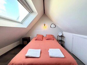 2 slaapkamers, een strijkplank/strijkijzer, wifi