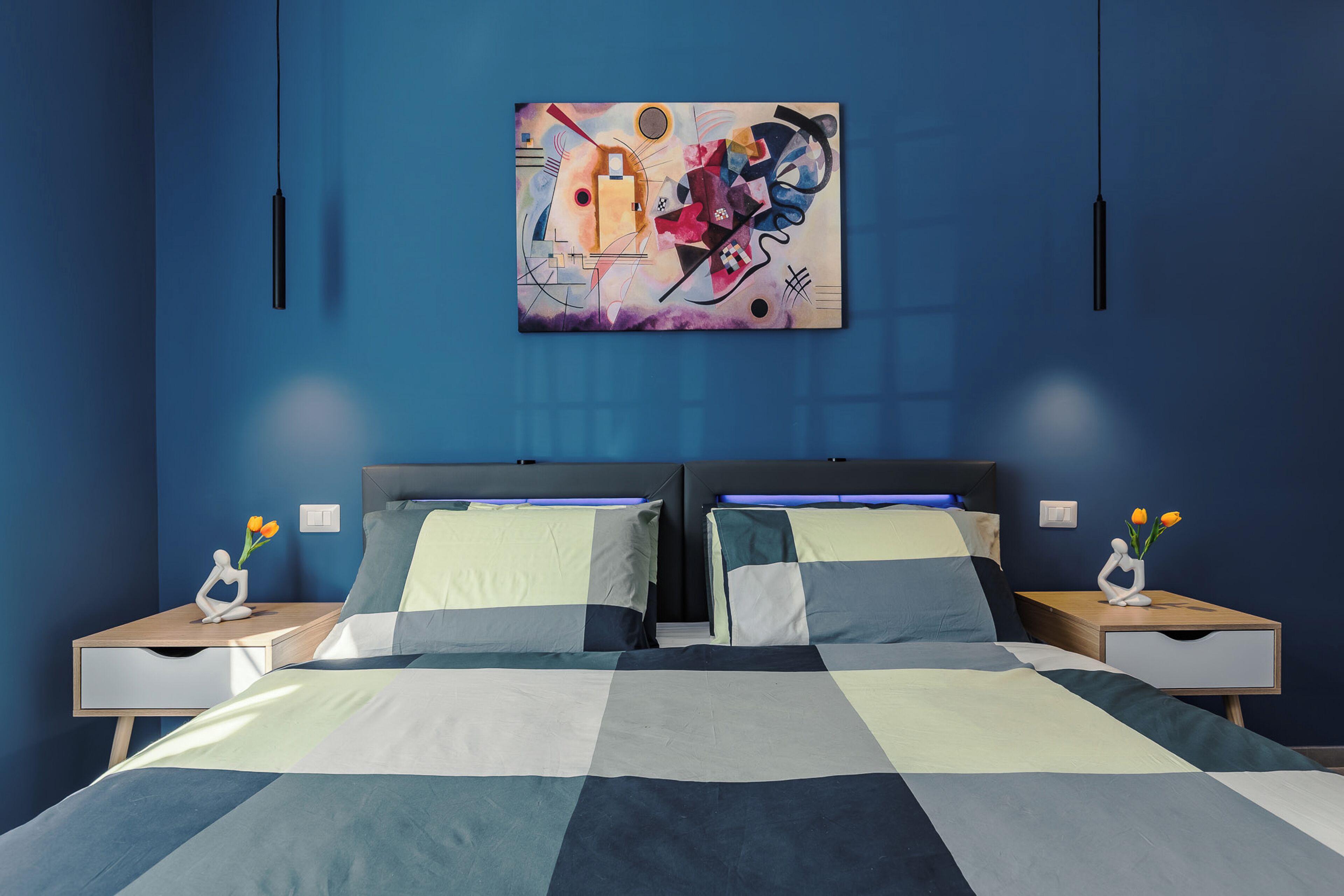 2 Schlafzimmer, Zimmersafe, Schreibtisch, Bügeleisen/Bügelbrett