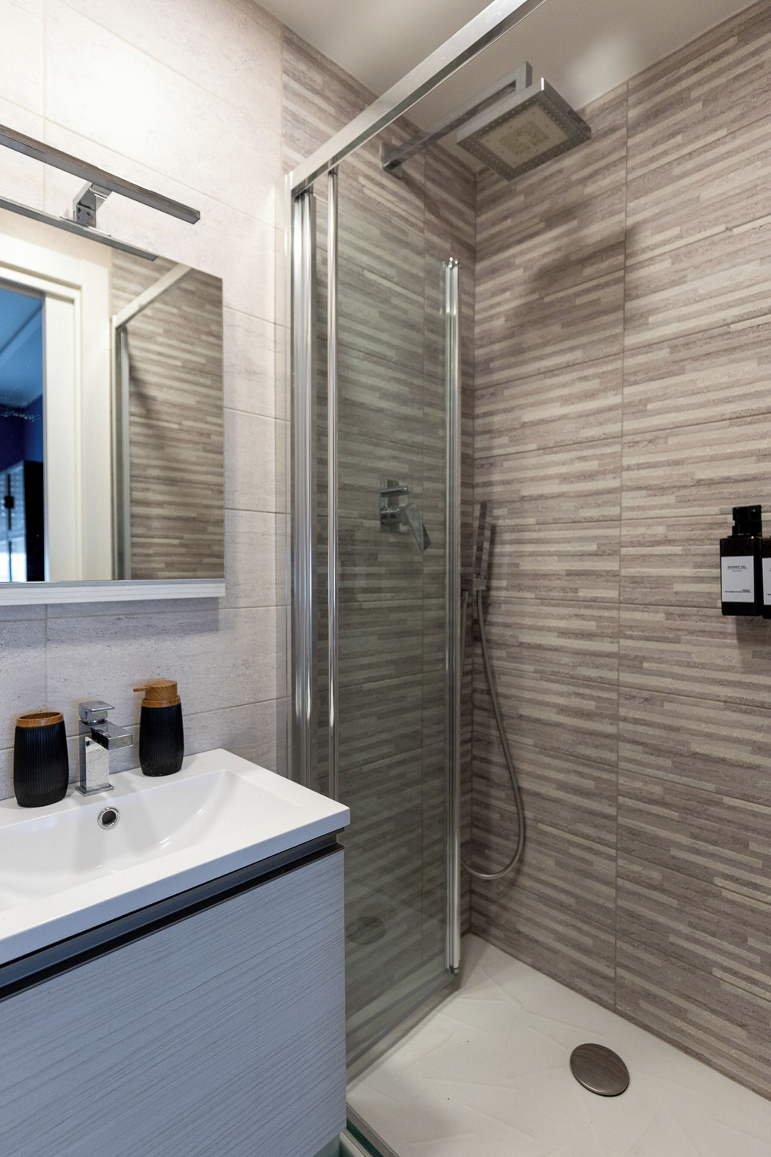 Shower, eco-friendly toiletries, hair dryer, bidet