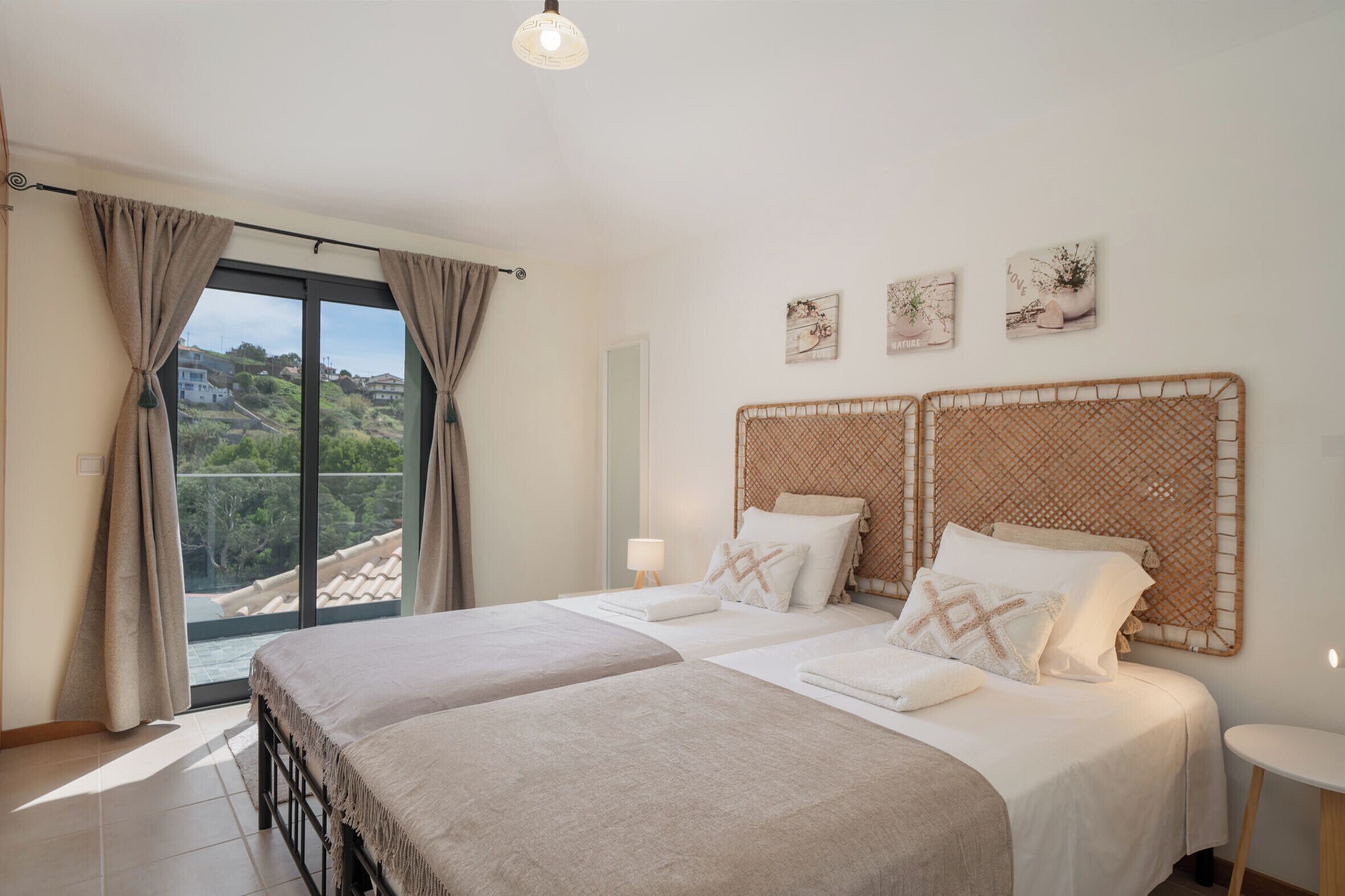 2 dormitorios, tabla de planchar con plancha, wifi y ropa de cama