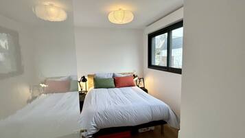 3 slaapkamers, reisbedje, wifi, beddengoed