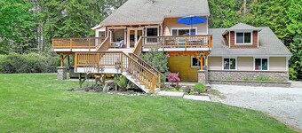 Come and enjoy our Cozy Coastal Cabin