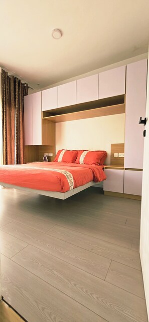 Bügeleisen/Bügelbrett, WLAN, Bettwäsche