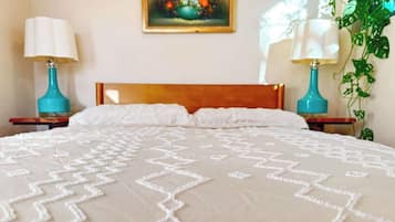 3 bedrooms, iron/ironing board, travel cot, WiFi