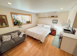 15 Schlafzimmer, Bügeleisen/Bügelbrett, Reisekinderbett, WLAN