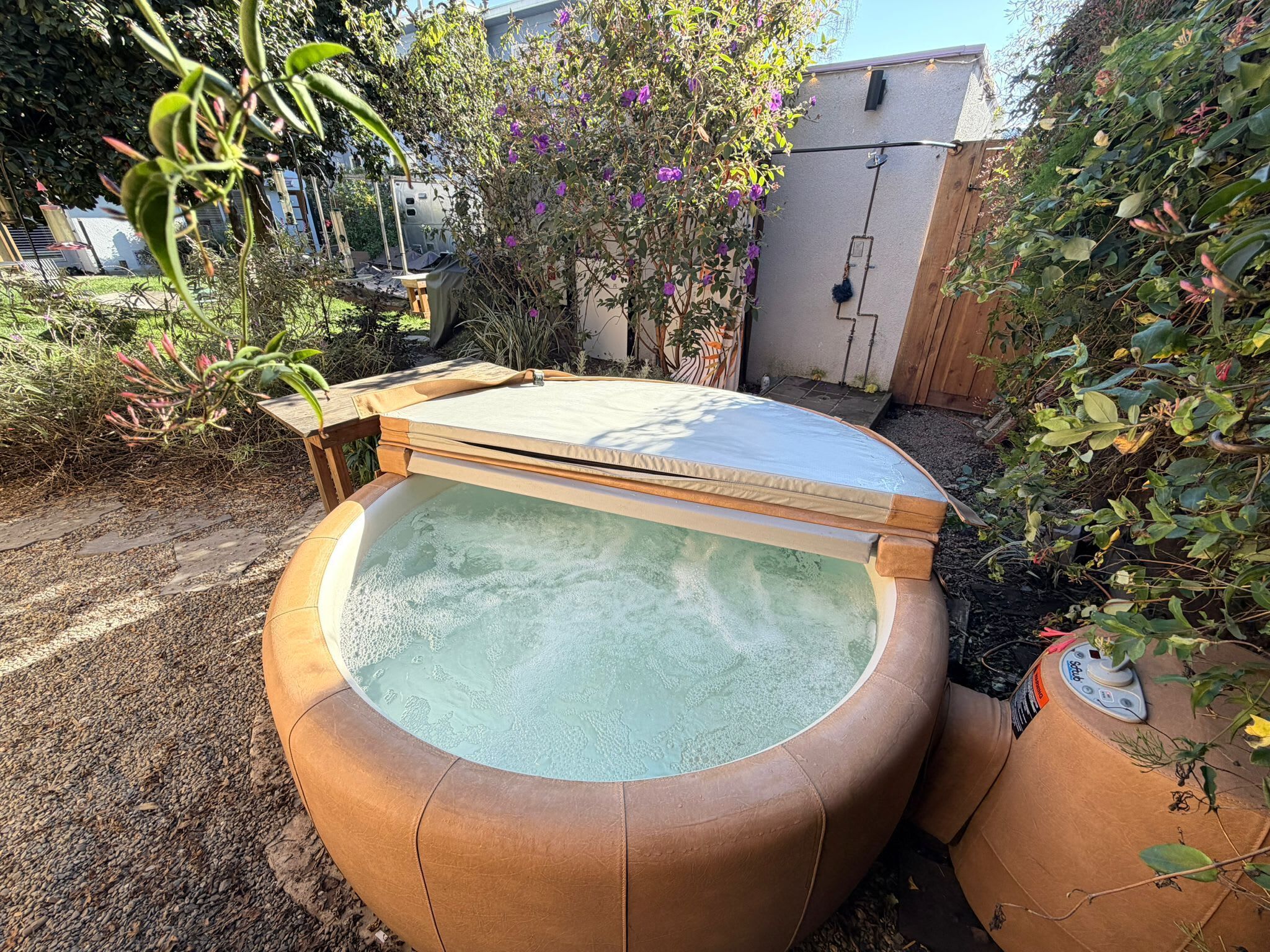 Outdoor spa tub