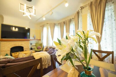 Enjoy a Golden Gate view in your 3BD Nob Hill home