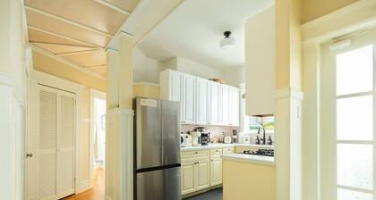Enjoy a Golden Gate view in your 3BD Nob Hill home