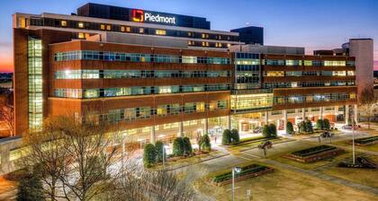 Mins➞Downtown/Med District★2Beds★2Baths★Fully Stocked★24hr Gym★3TVs