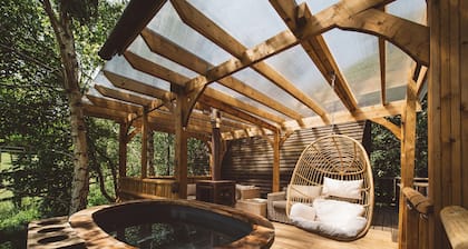 Superior-Hot Tub-Kabine-Ensuite mit Dusche