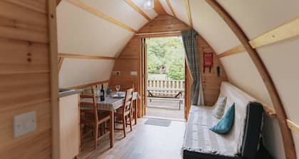 Woodland Getaway in a Cosy Cabin