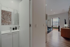 Interior - House River View by Best2Stay (Vila Nova de Gaia)