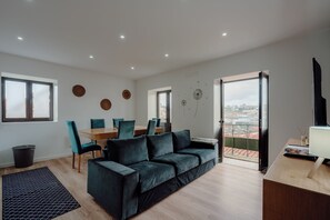 Living area - House River View by Best2Stay (Vila Nova de Gaia)