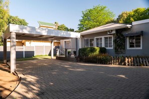 Exterior - Wilcocks85 guesthouse (Bloemfontein)