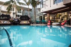 Pool - Stylish & Chic Next to LACMA (Los Angeles)