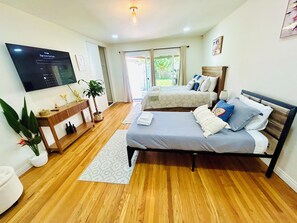 3 soverom, strykejern/-brett, reiseseng for barn og wi-fi