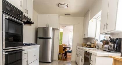 Cozy Family and Friend 3BR Oasis , Near Disneyland & Universal with Patio