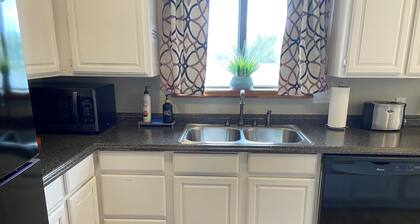 Temple Place Duplex located in Vernal, in town, 6 bedrooms, great for families