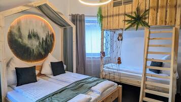 1 bedroom, iron/ironing board, travel crib, WiFi