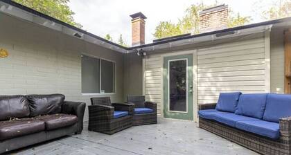 Gator Getaway - Walk to Stadium!