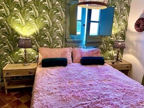 家庭客房 | 獨特設計、書桌、手提電腦工作空間、免費 Wi-Fi