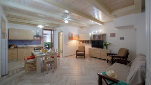 Unclassified image, 2 of 18, button - Maison Antica - One Step Away From the Sea (Maiori)