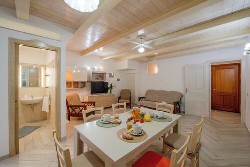 Maison Antica - One Step Away From the Sea