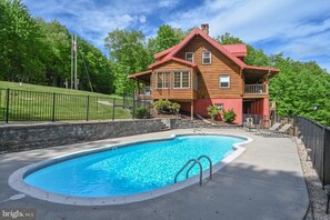 Ulkouima-allas, lämmitetty uima-allas