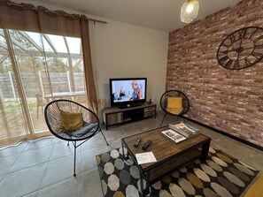 TV - La scierie - SABRES - Gîte (SABRES)