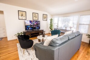 Living area - Stylish 3BR Oasis  , Private Yard, Near Disneyland & Downtown LA (Montebello)