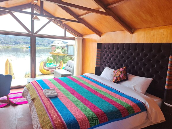 Superior Suite, Balcony, Lake View