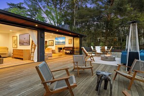 Terrace/patio - Mid-Century Gem in Hollywood Hills  – Spacious & Private 2.5BD/2.5BA (Los Angeles)