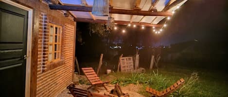 Cabane, vue cour intérieure