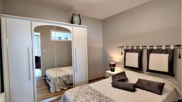 1 habitación, cuna de viaje y wifi gratis