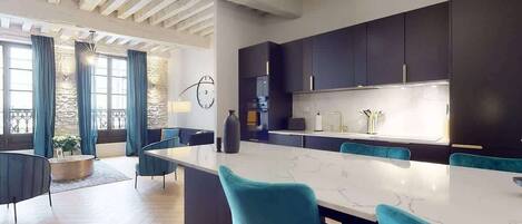 Kochgeschirr/Geschirr/Besteck