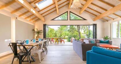 Le Chateaubriand belle maison dans un écrin de ver