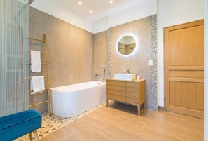 Een douche, een haardroger