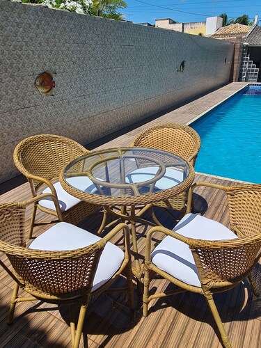 I rent a house for the season in Barra de Jacuipe, a beautiful place on the green line.