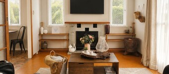 The Coasty Bach | Curated Coastal Comfort