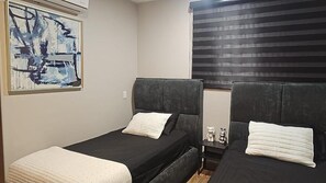 2 bedrooms, iron/ironing board, WiFi, bed sheets